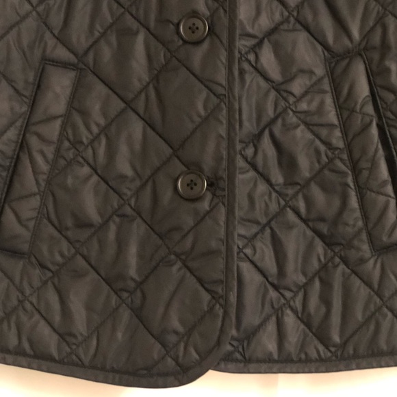 Ladies Quilted Gap Vest - Picture 3 of 5